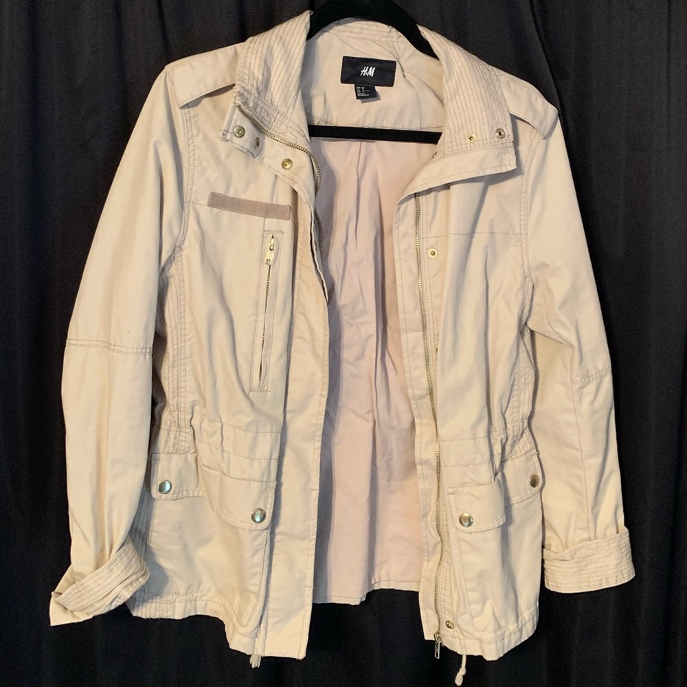 Super cute light jacket